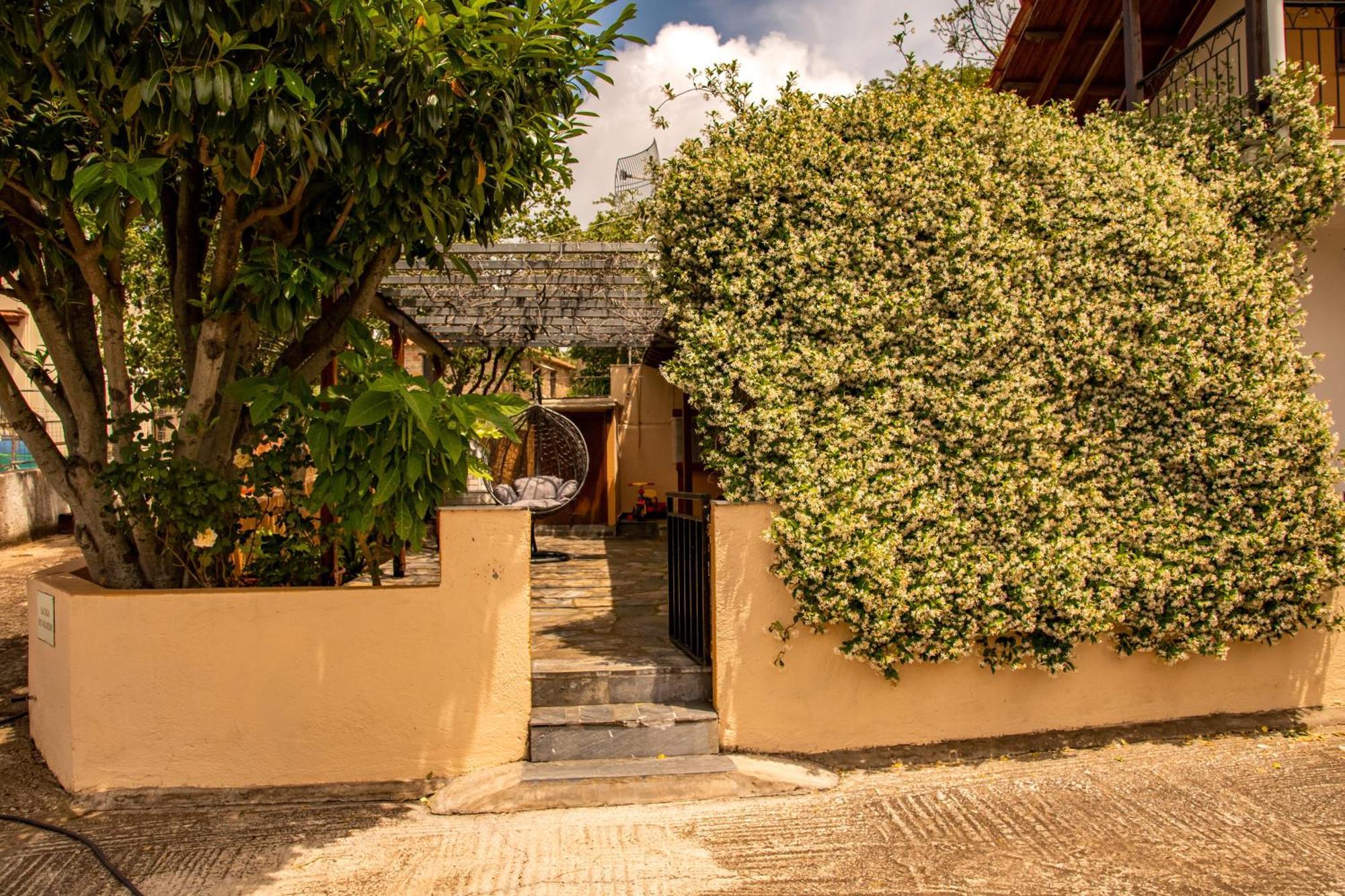 Villa La Casa De Vacation Lafkos Exterior foto